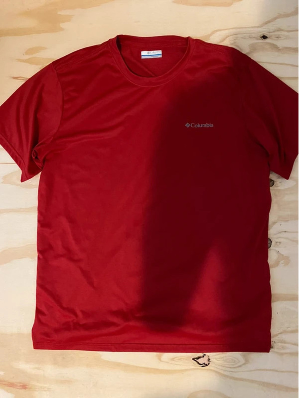 Columbia Men’s Size L Red Performance Short Sleeve T-Shirt